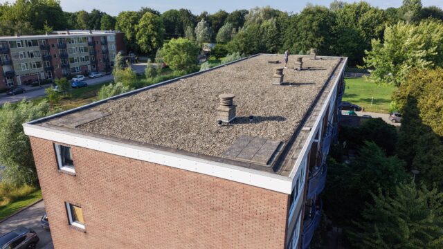Complete renovatie en isolatie van plat dak in Deventer